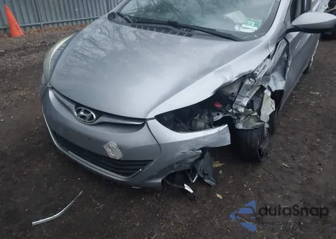 2016 Hyundai Elantra Se из США, поврежденный, VIN 5NPDH4AE5GH700587